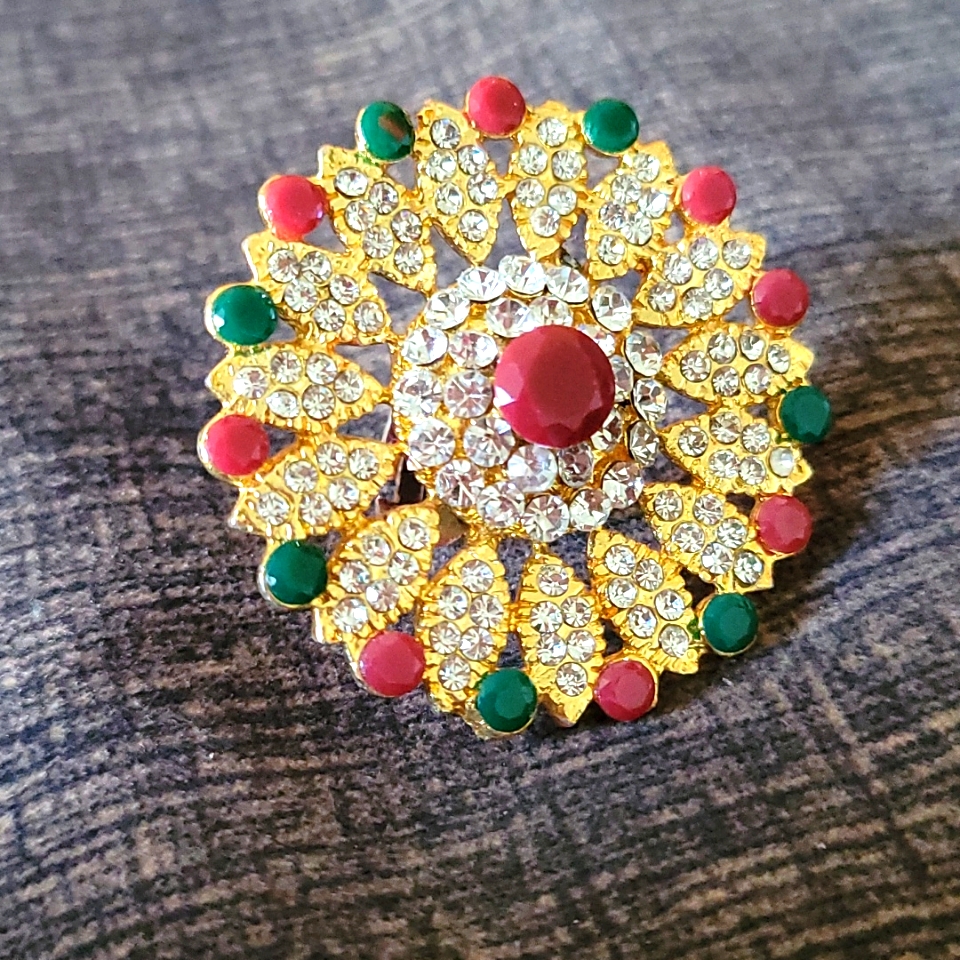 Multistone Adjustable Ring